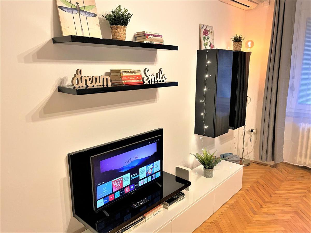 Apartment Helen - Old Town, Ac Bratislava Exterior photo